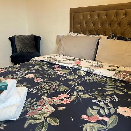 Hotel Grand Bleu - London - Next To Piccadilly Line Tube Station & Brand New Facilities Zewnętrze zdjęcie